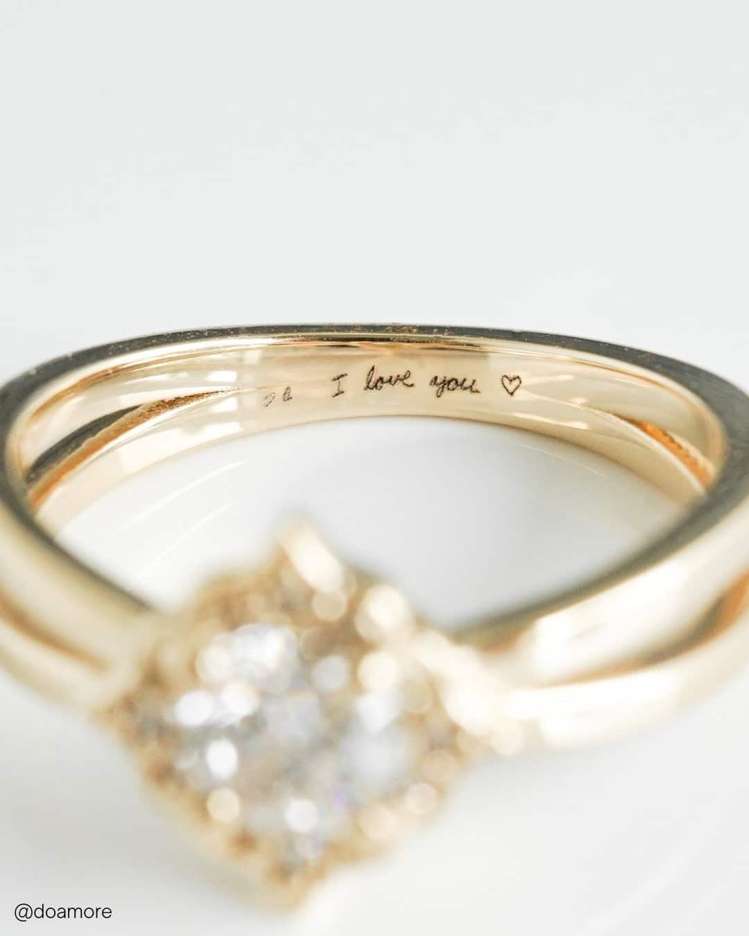 Engraved wedding rings