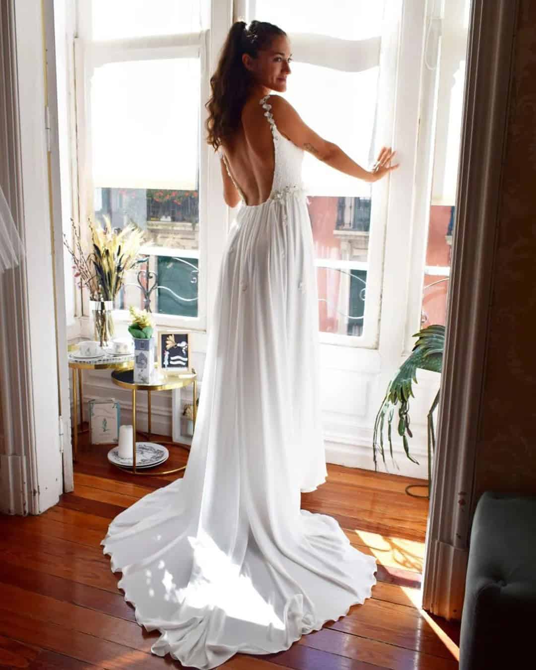 Elegant Backless Bridal Dresses