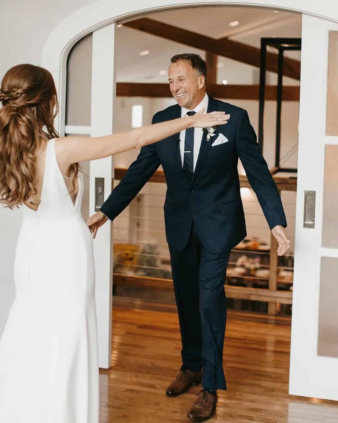 Touching Wedding Photos: Bride With Father