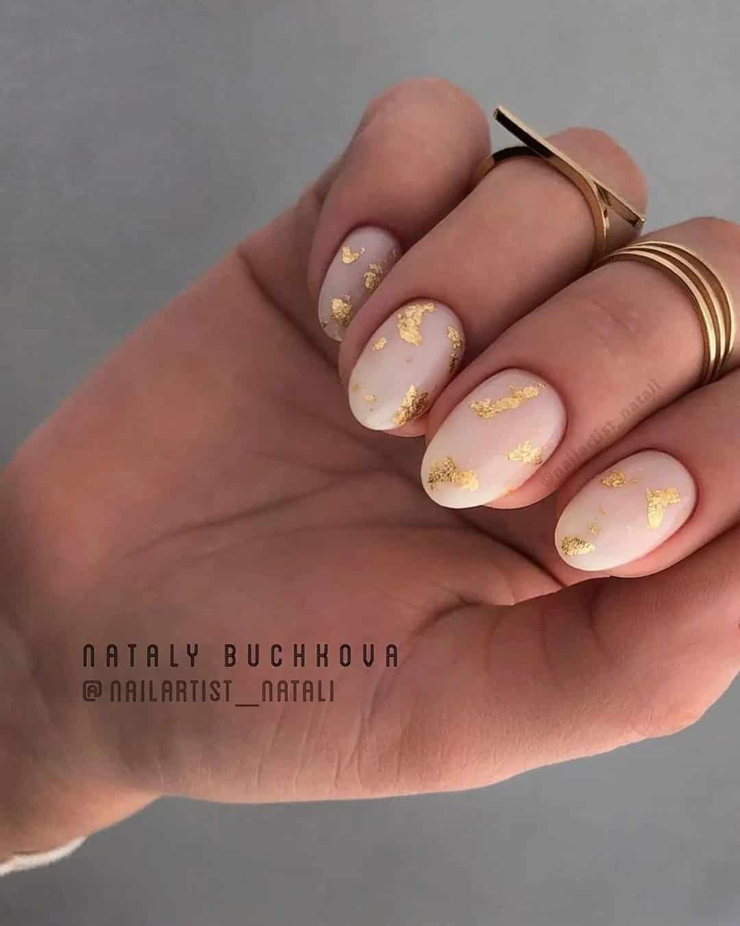 Oval and Almond Short Nails