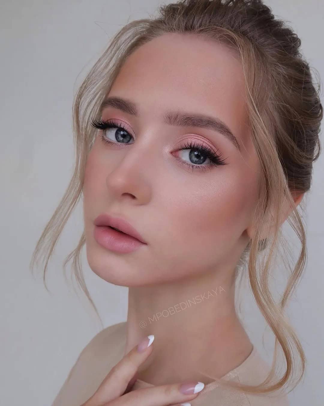 Elegant Bridal Makeup For Boho Wedding