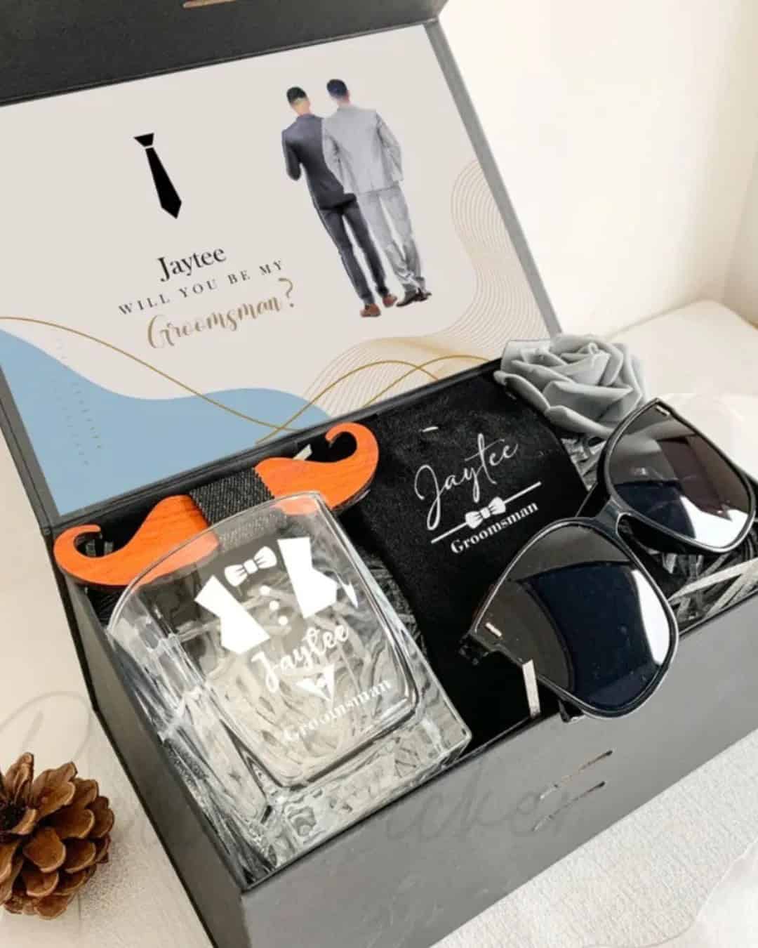 Groomsmen Gift Box Set