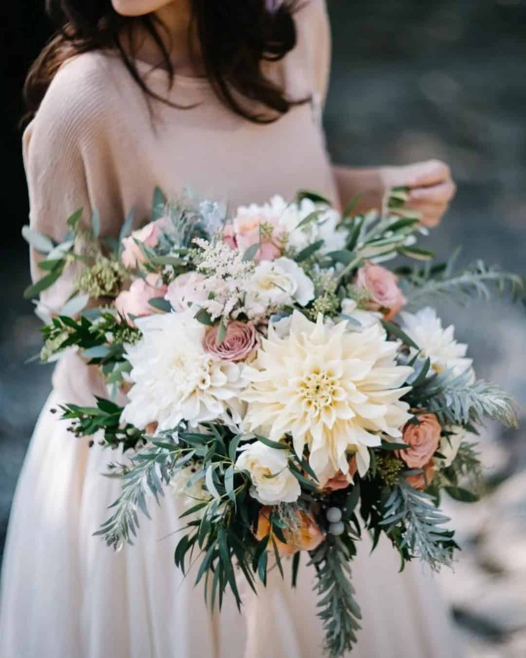 Winter Bouquets for a Fabulous Wedding