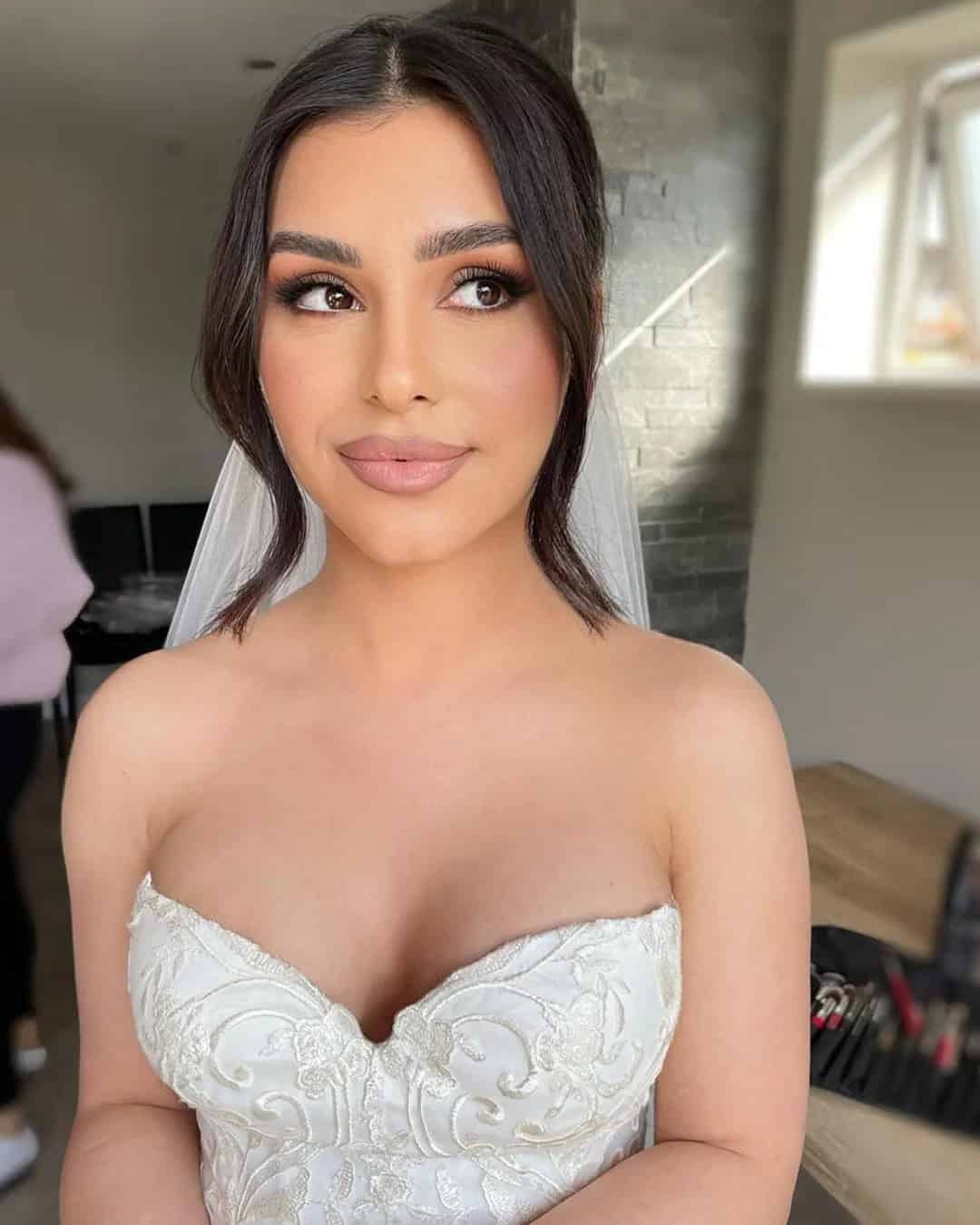 Makeup For Dark-Haired Brides