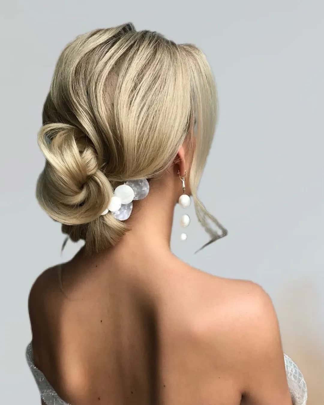 Elegant Low Bun Hairstyles for Wedding