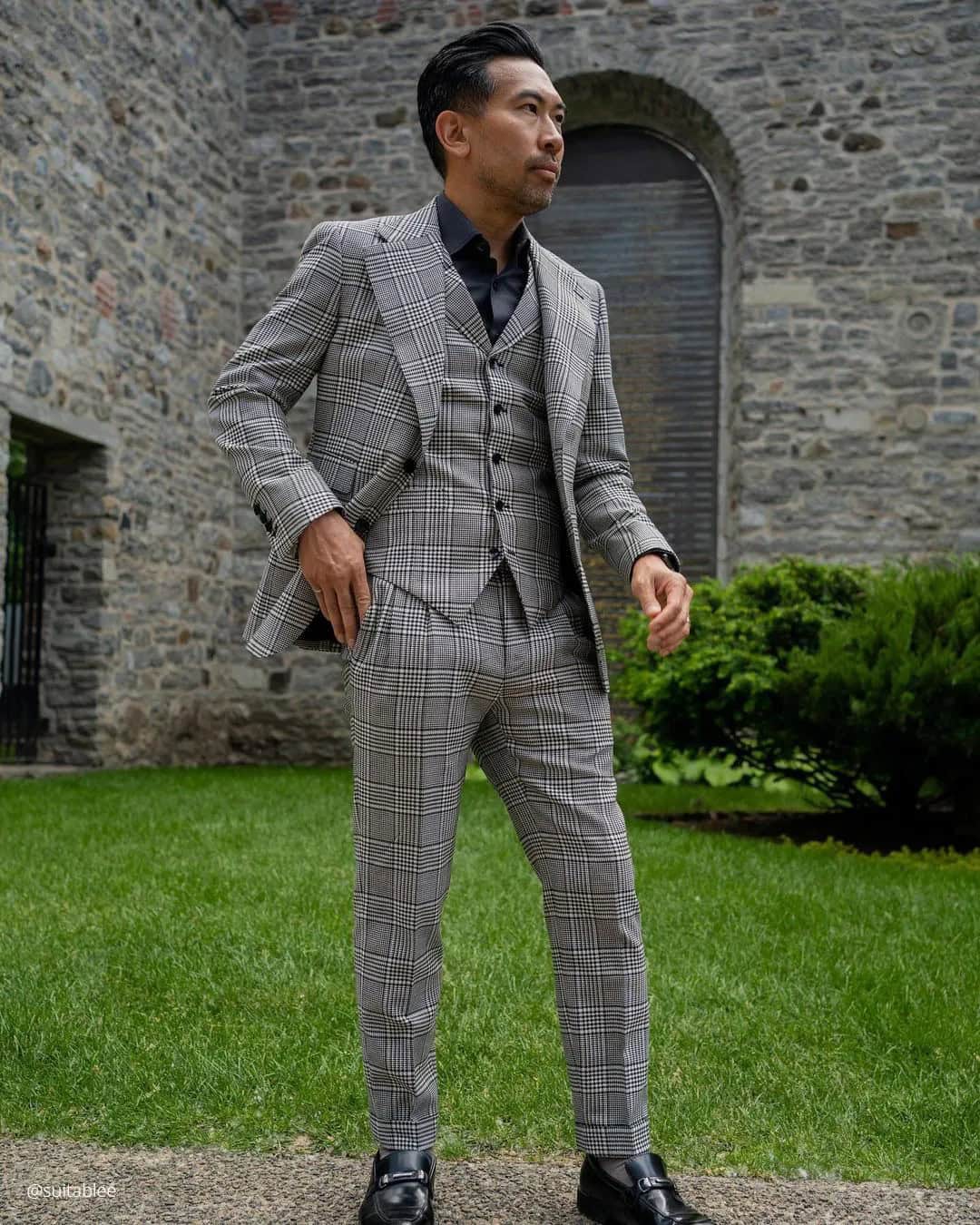 Patterned Fabrics Wedding Suits For The Groom