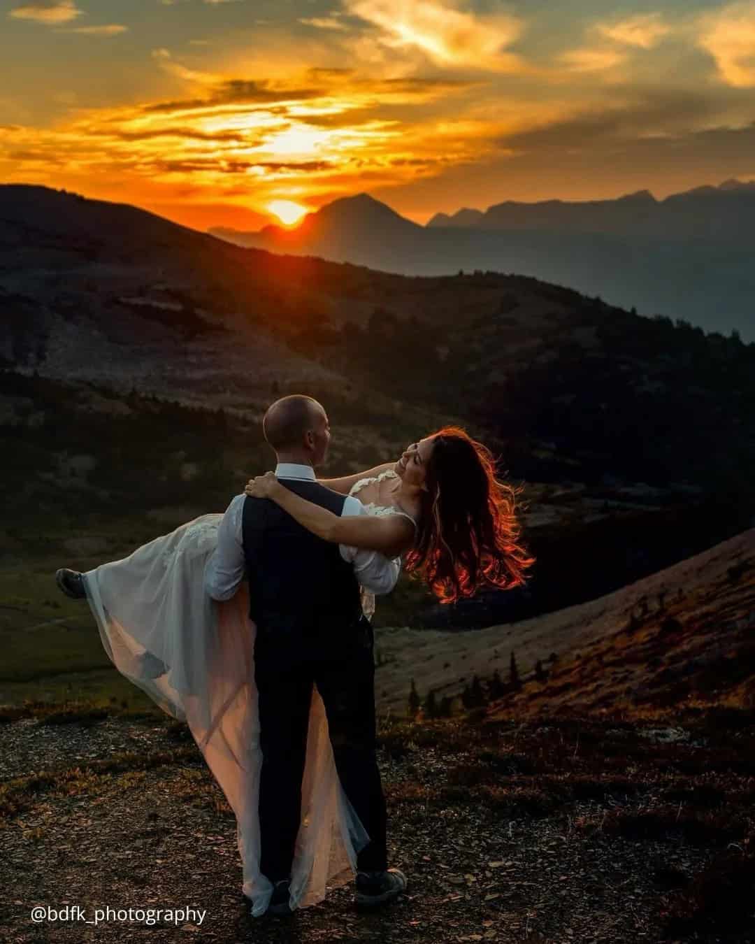 Outdoor Sunset Wedding Photos