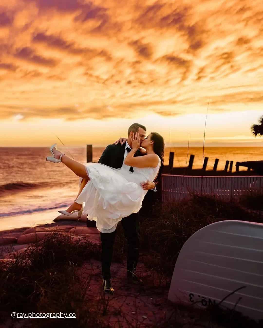 Best Outdoor Wedding Photos On the Beach