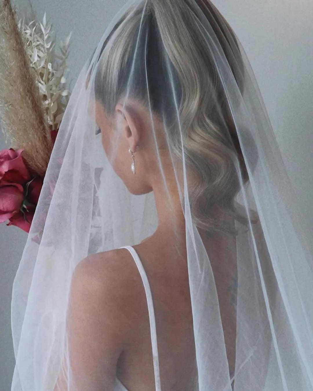 Wedding Hairstyles For Curly Hair With Veil