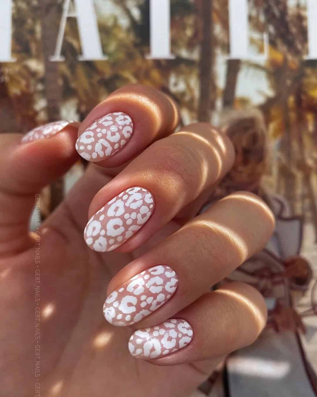 Lace Wedding Nail Art