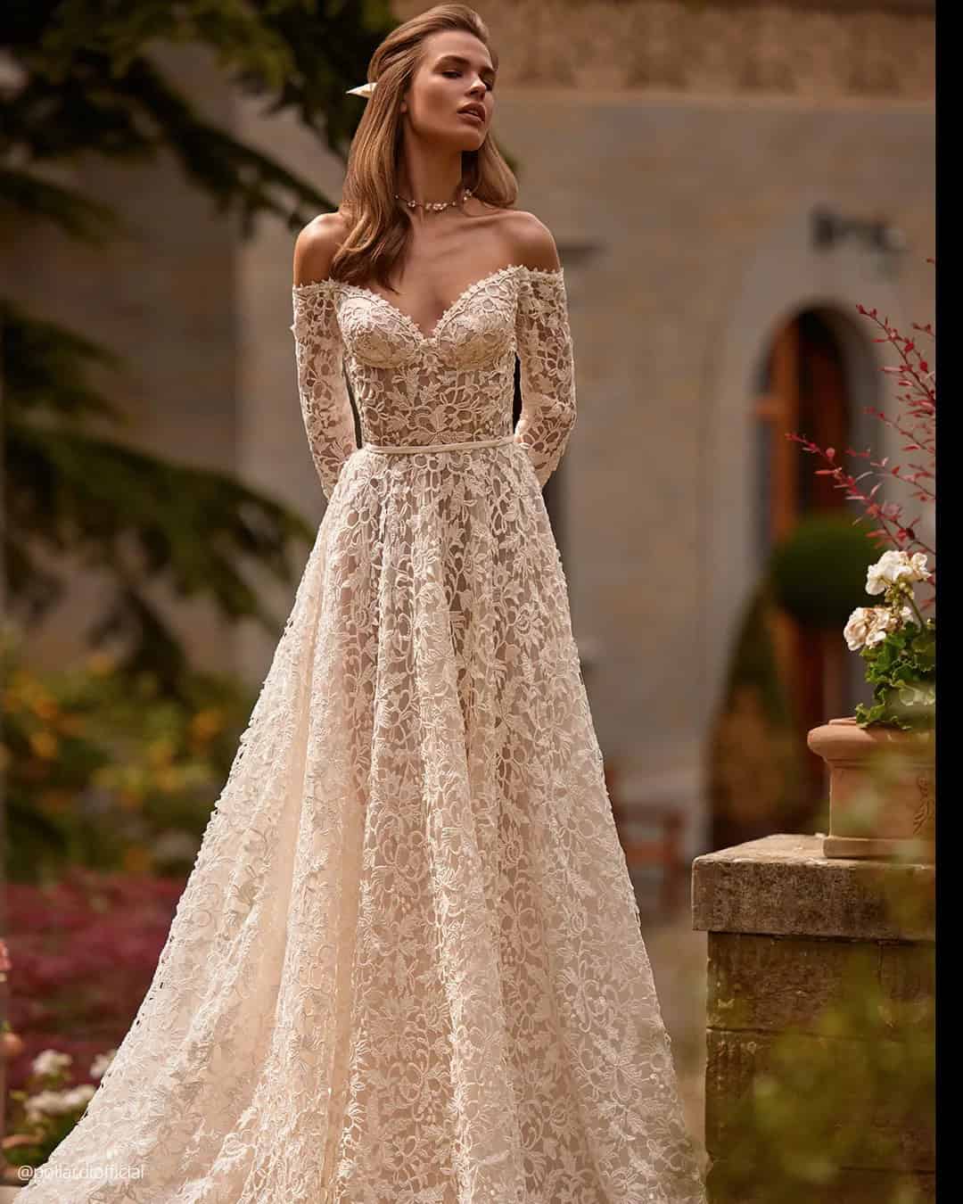 Vintage Lace Wedding Dresses