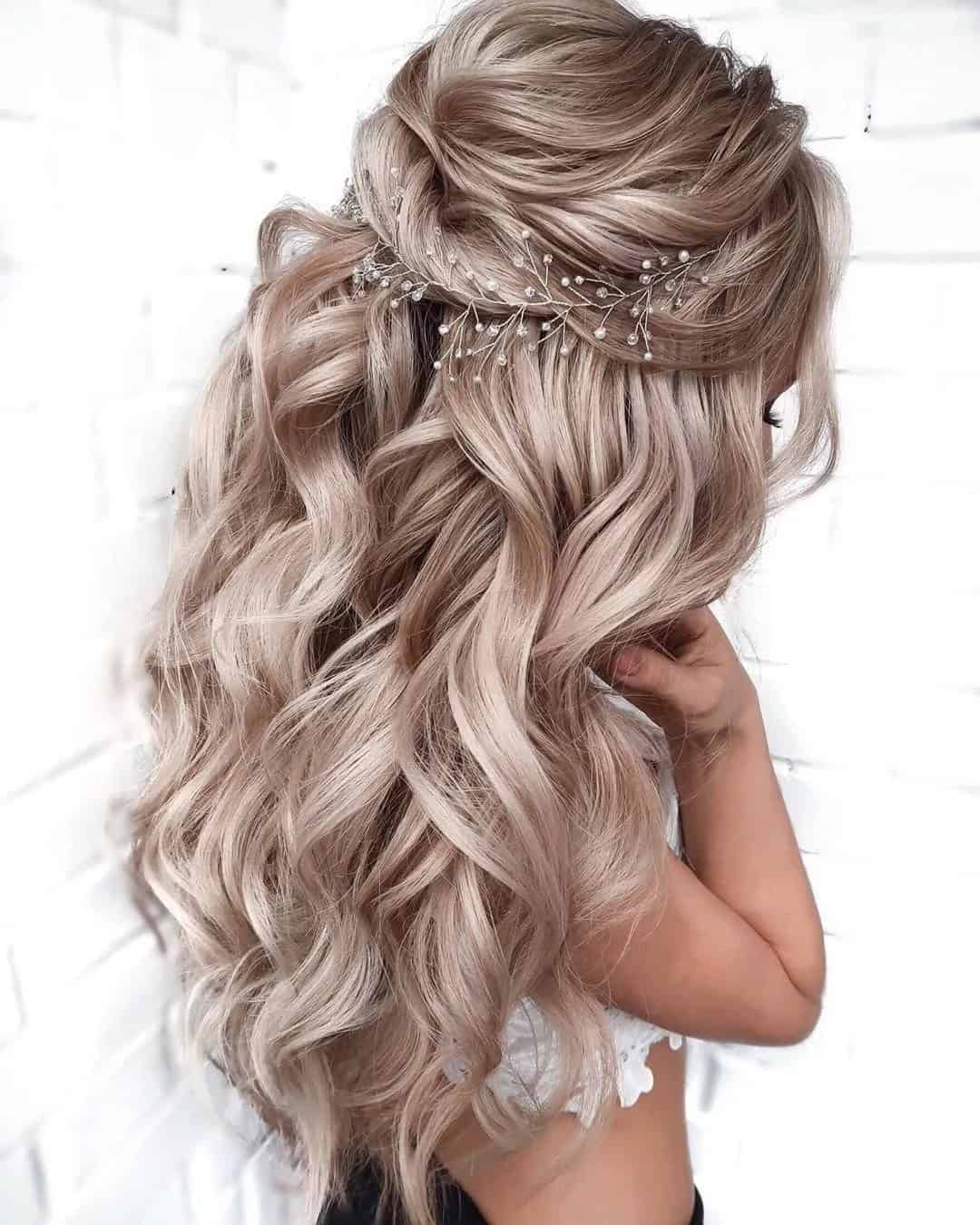 Charming Wedding Loose Curls