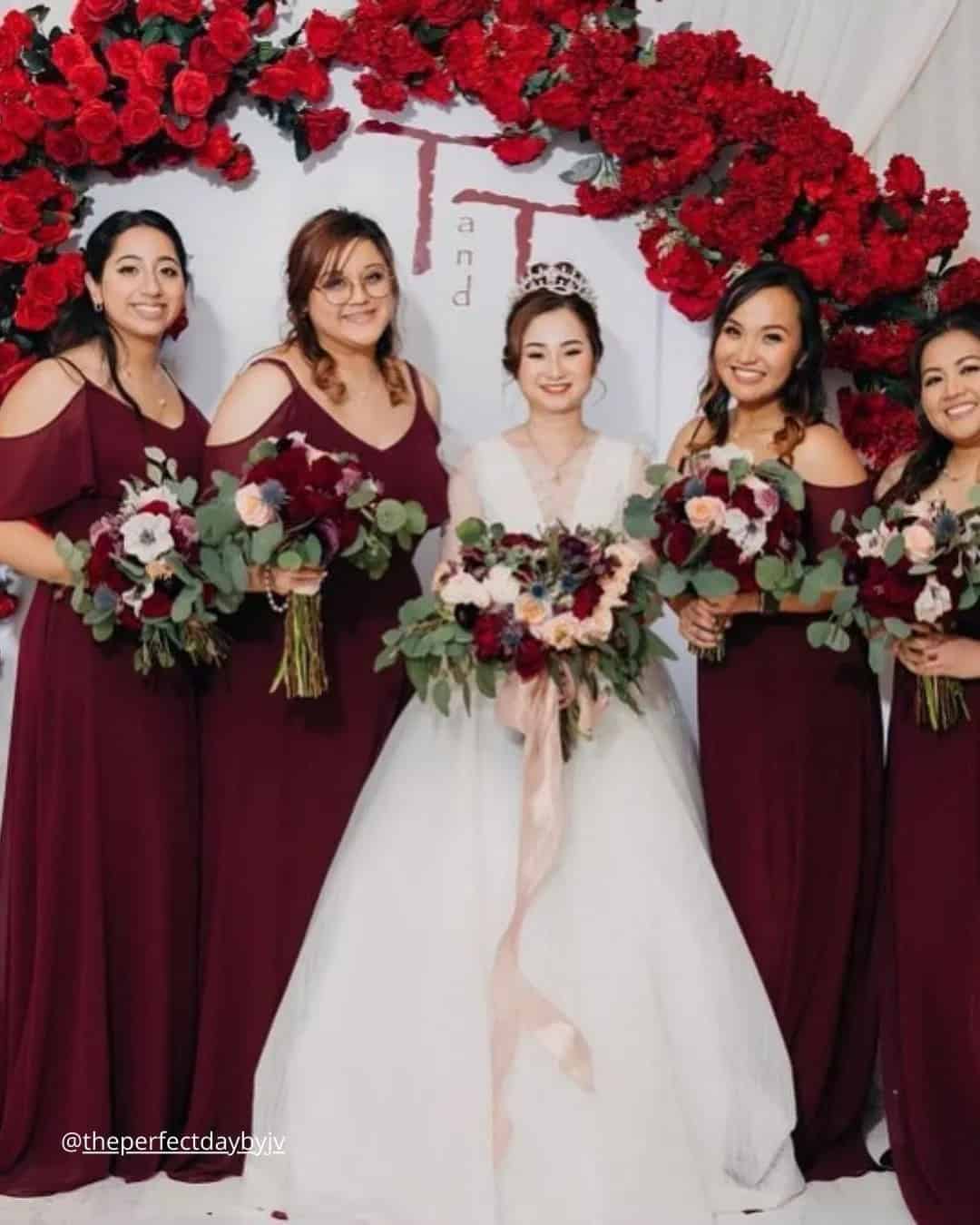 Wonderful Wedding Arch