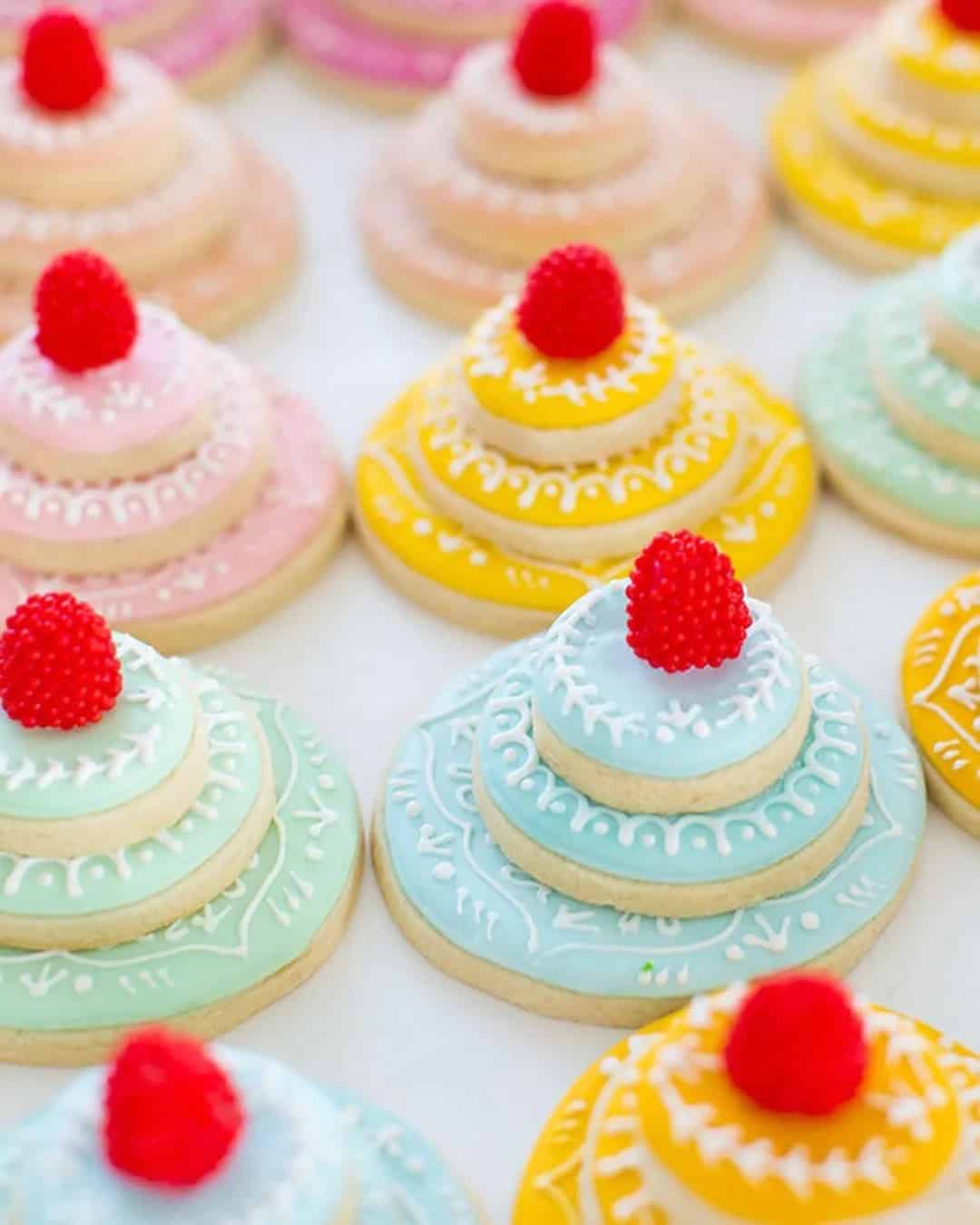 Wedding Cookies With Oriental Ornaments