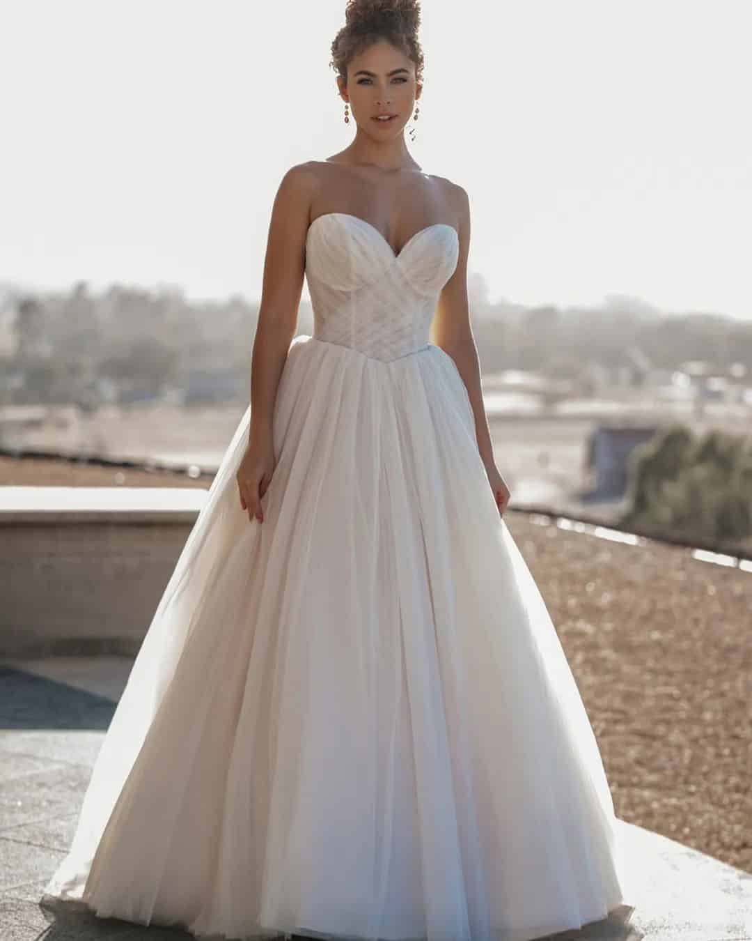 Simple Strapless Wedding Dresses