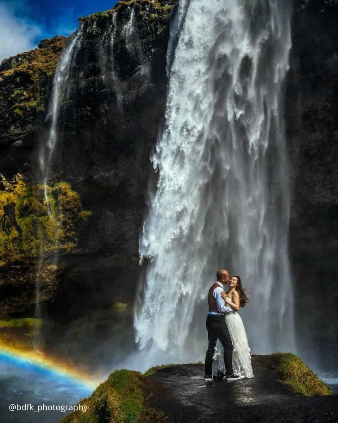 Capturing Huge Wedding Couple Moments