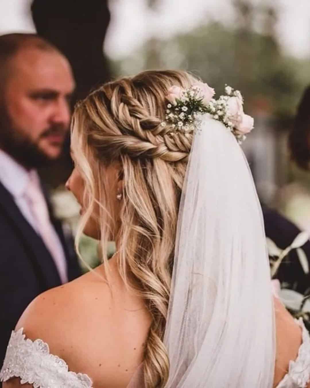 Half Up Half Down Wedding Hairstyles With Veil