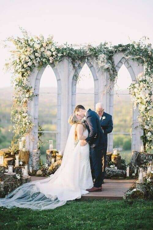 10 Beyond Stunning Wedding Backdrop Ideas You Need To See