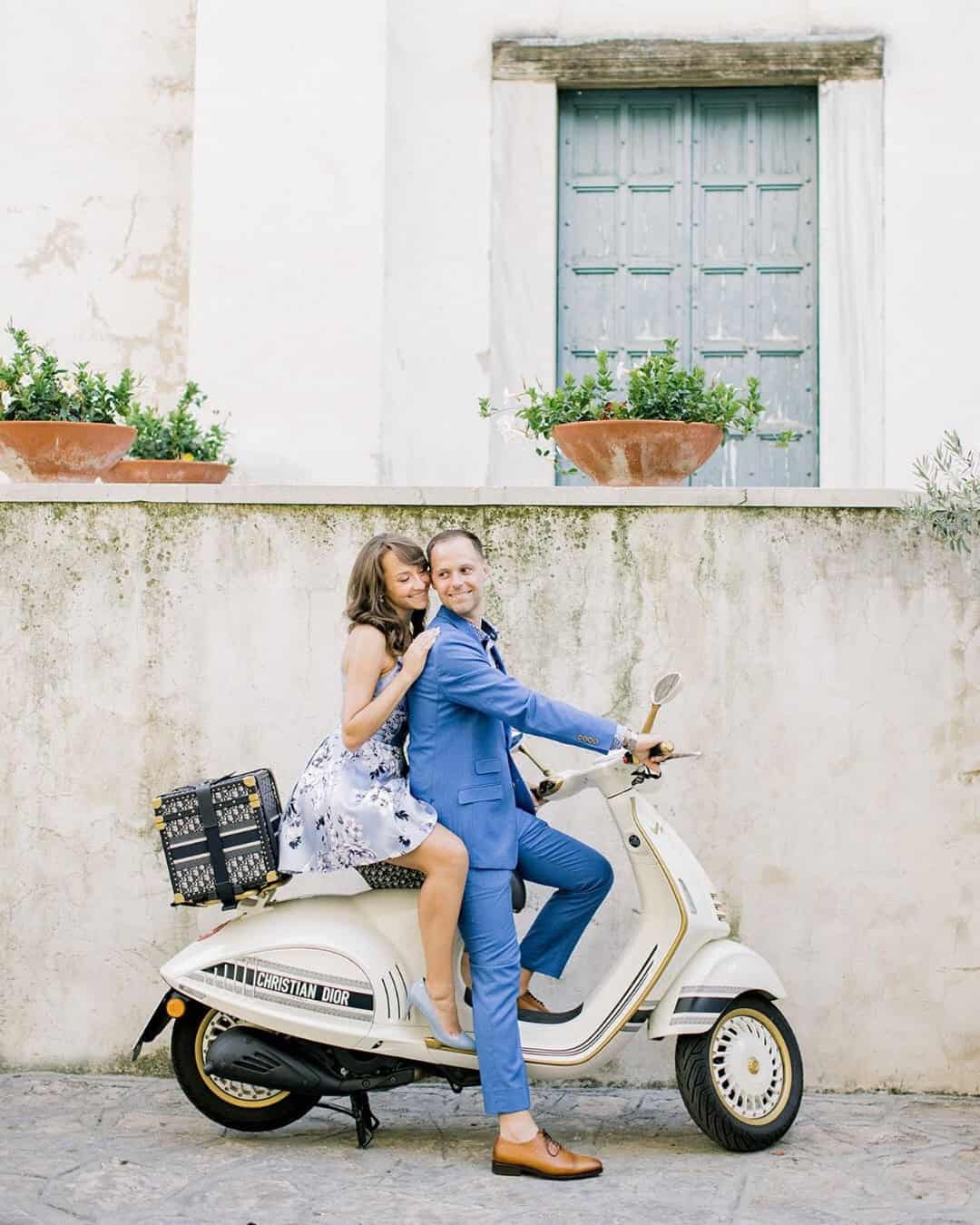 Cute Pre-Wedding Photos