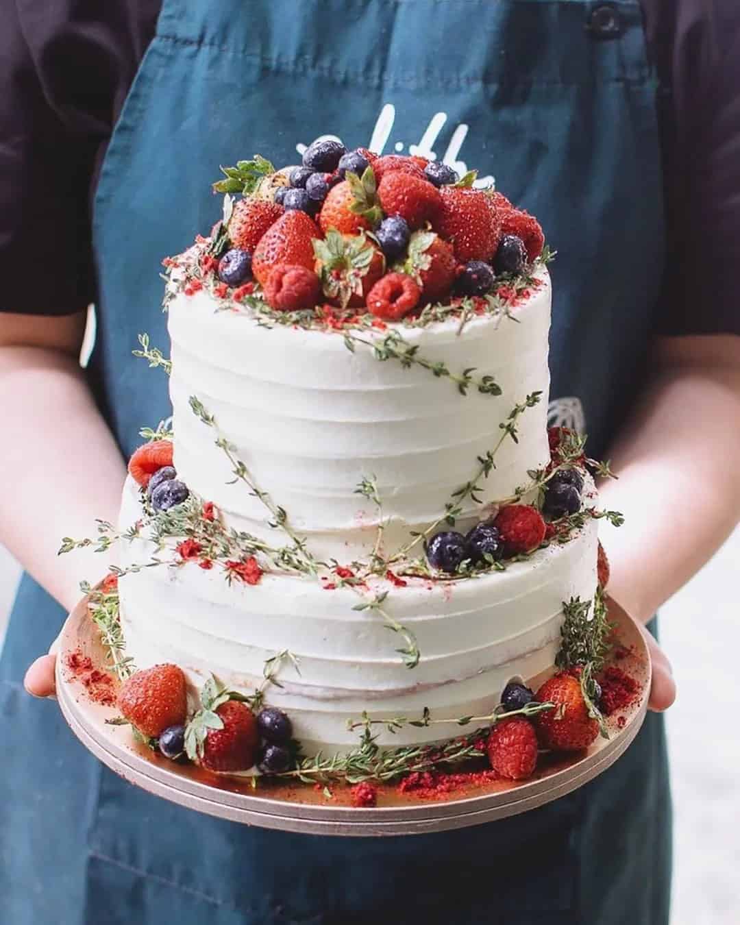 Wedding Cakes With Berries