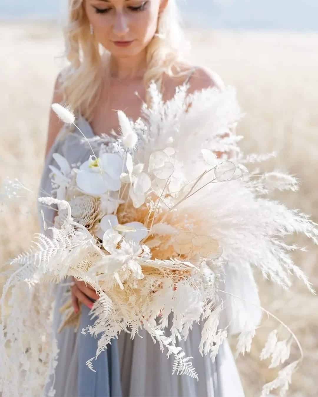 White Wedding Bouquets For Gentle Brides