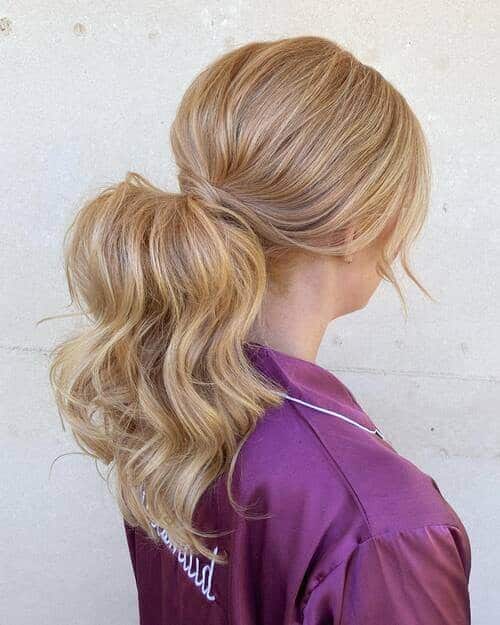 Low ponytail with volume