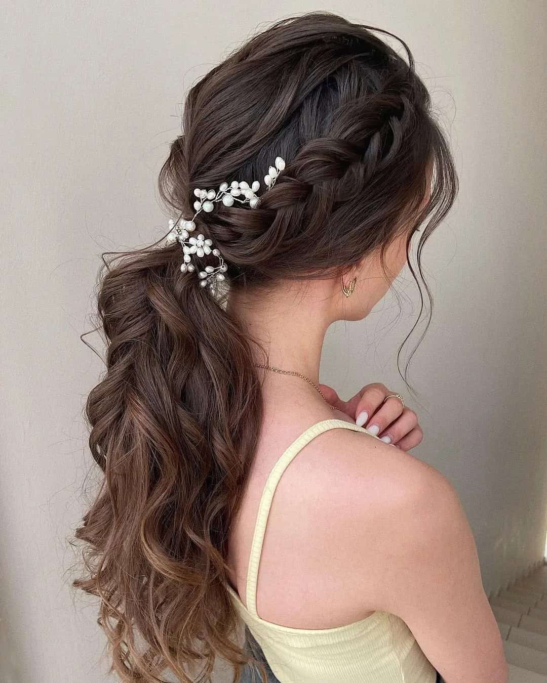 Ponytail For Casual Brides