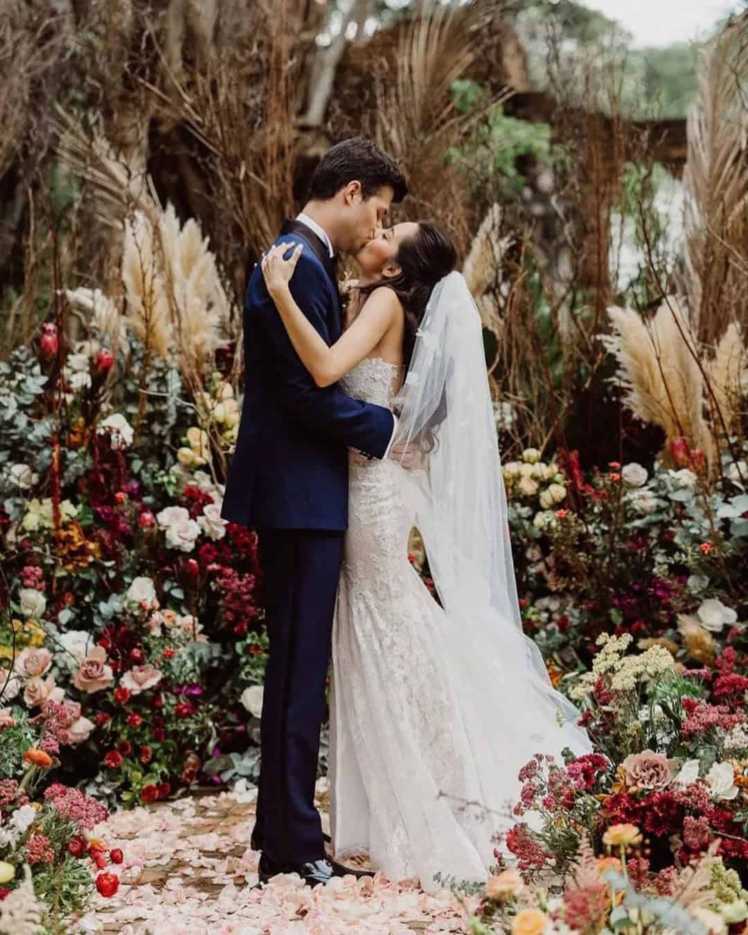 Wedding Picture Ideas for Kiss