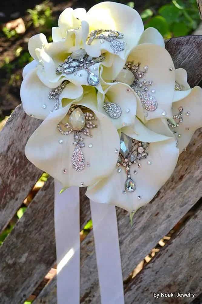 Classy Brooch Bouquets In White Colors With Rhinestones