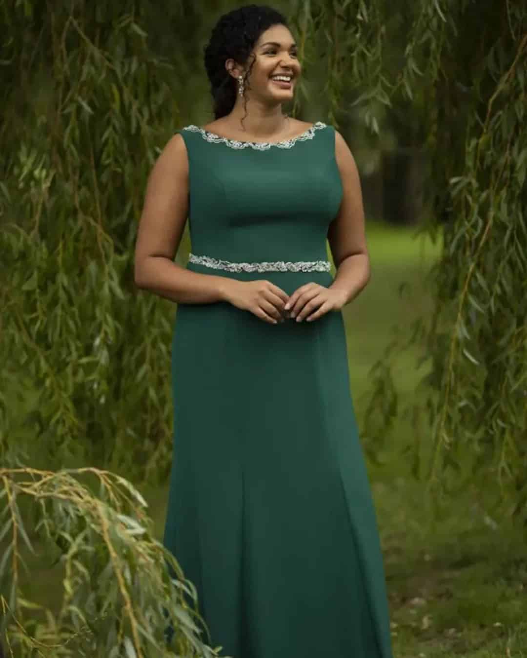 In which cases will plus size bridesmaid emerald green dress look the most perfect?