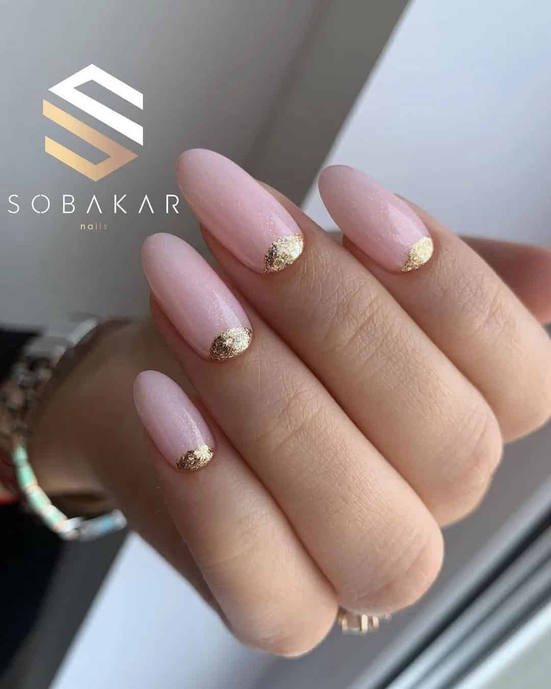 Elegant Gold Nails For Brides