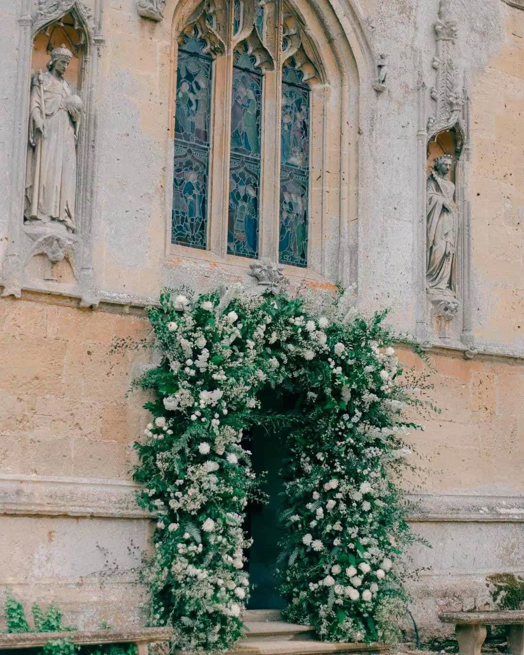 Front Of Church Wedding Decorations