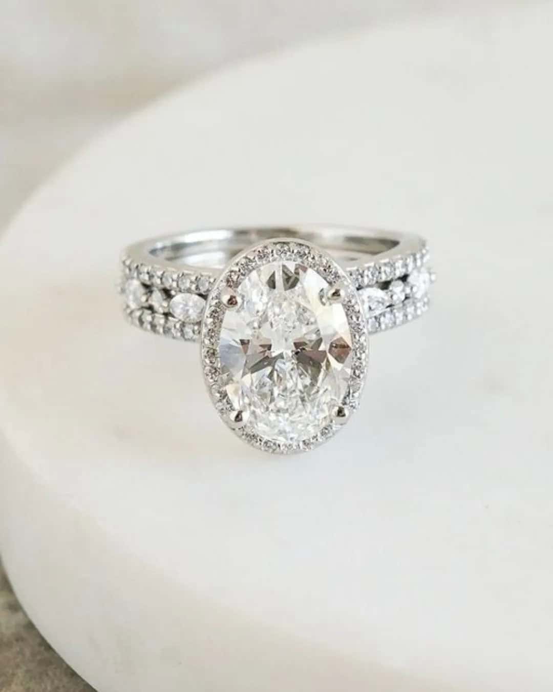 White Gold Engagement Rings