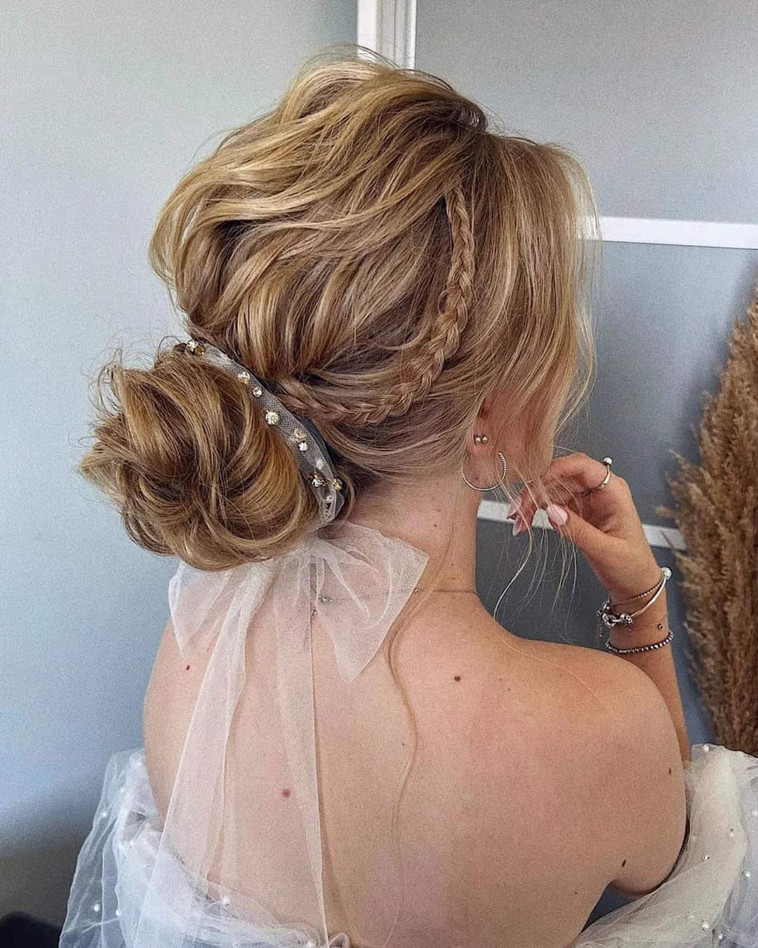 Low Bun Wedding Hairstyles