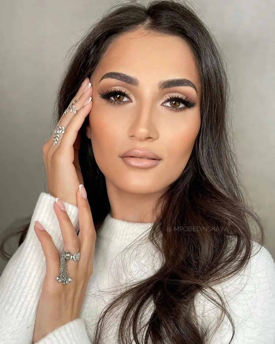 Classy Vintage Inspired Makeup