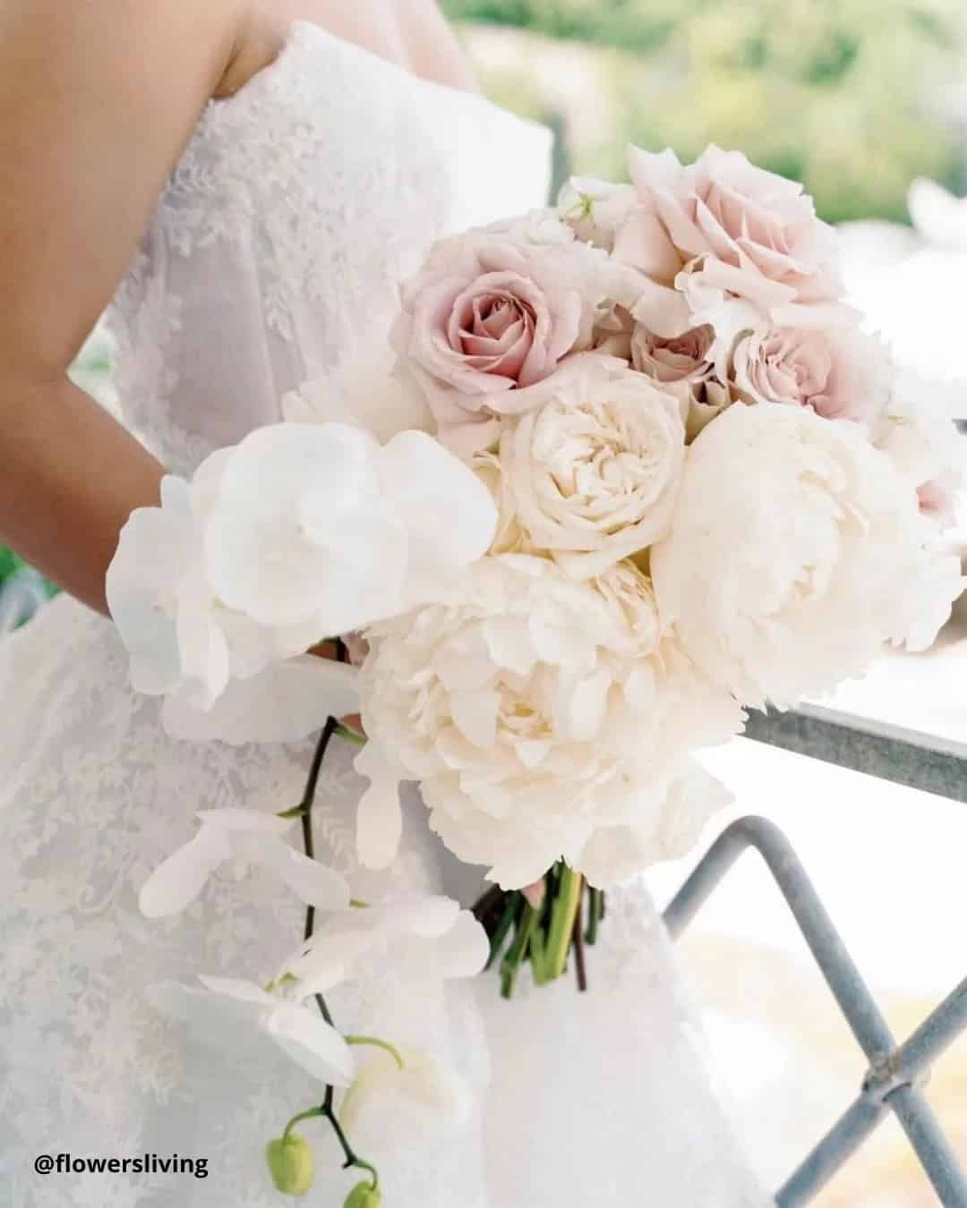 White Wedding Bouquets For Gentle Brides