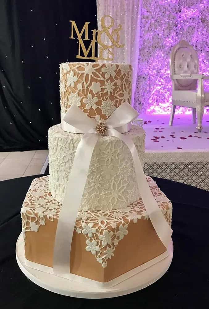 Wedding Cake Decor Ideas