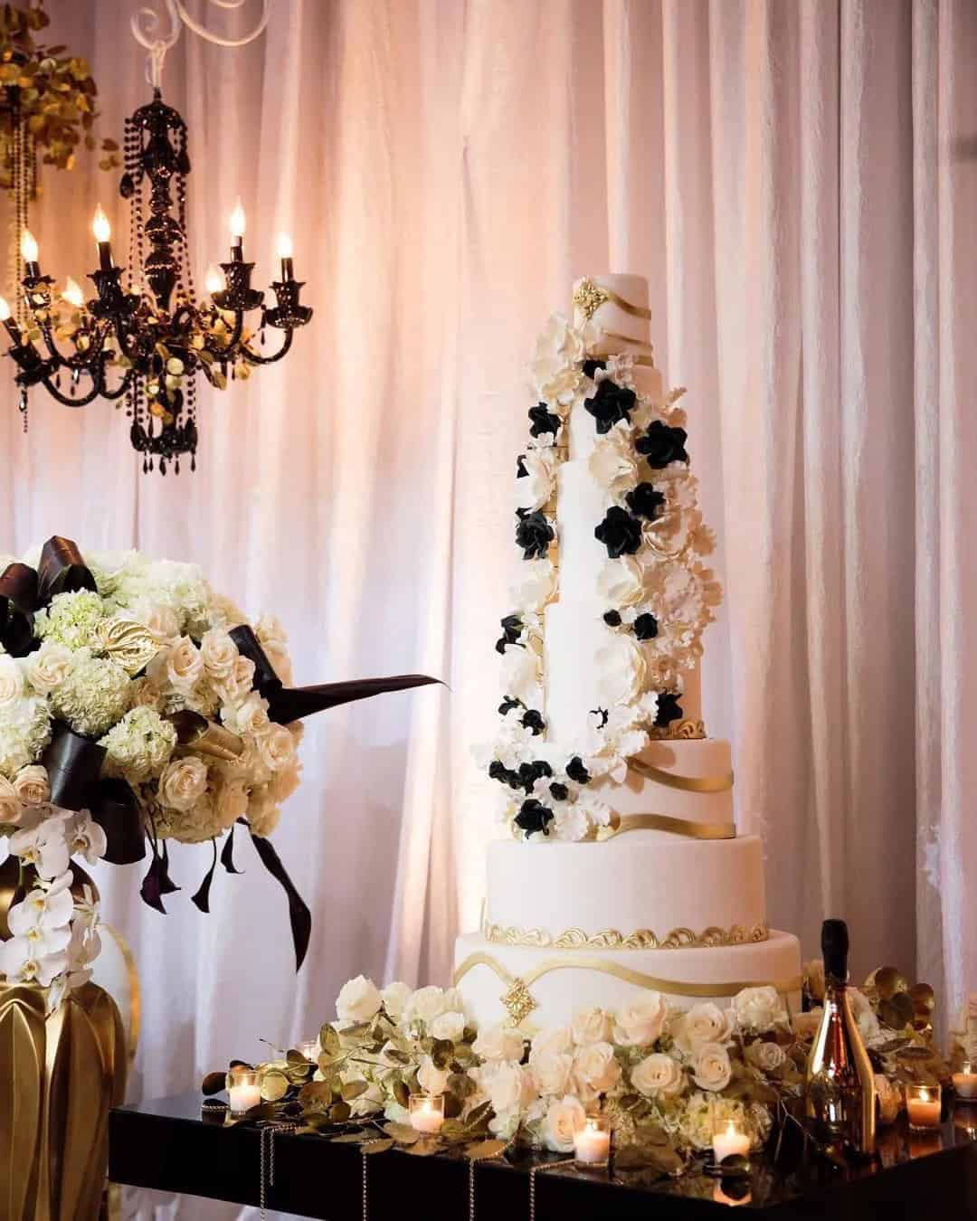 Black and White Wedding Cakes