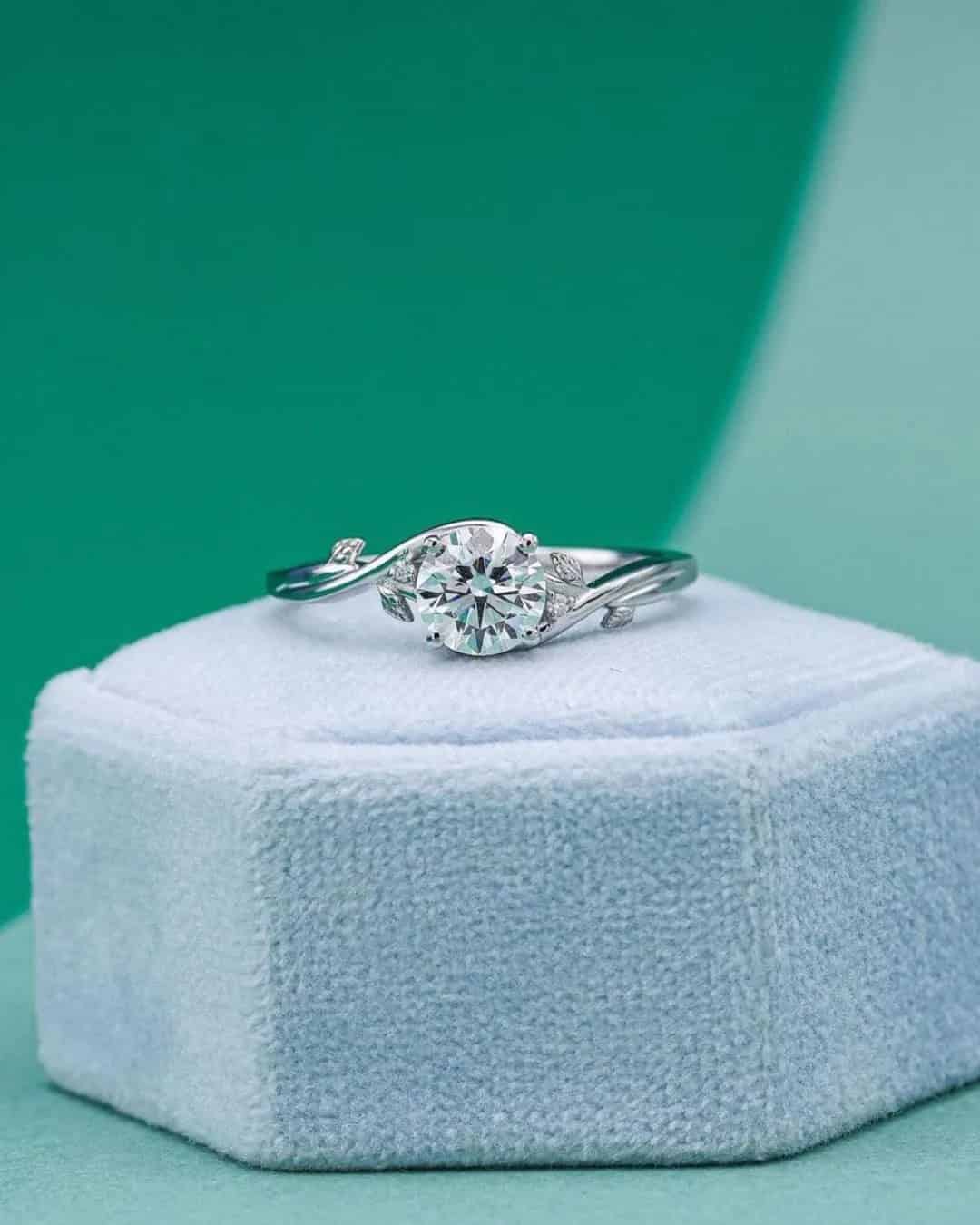 Simple Diamond Engagement Rings