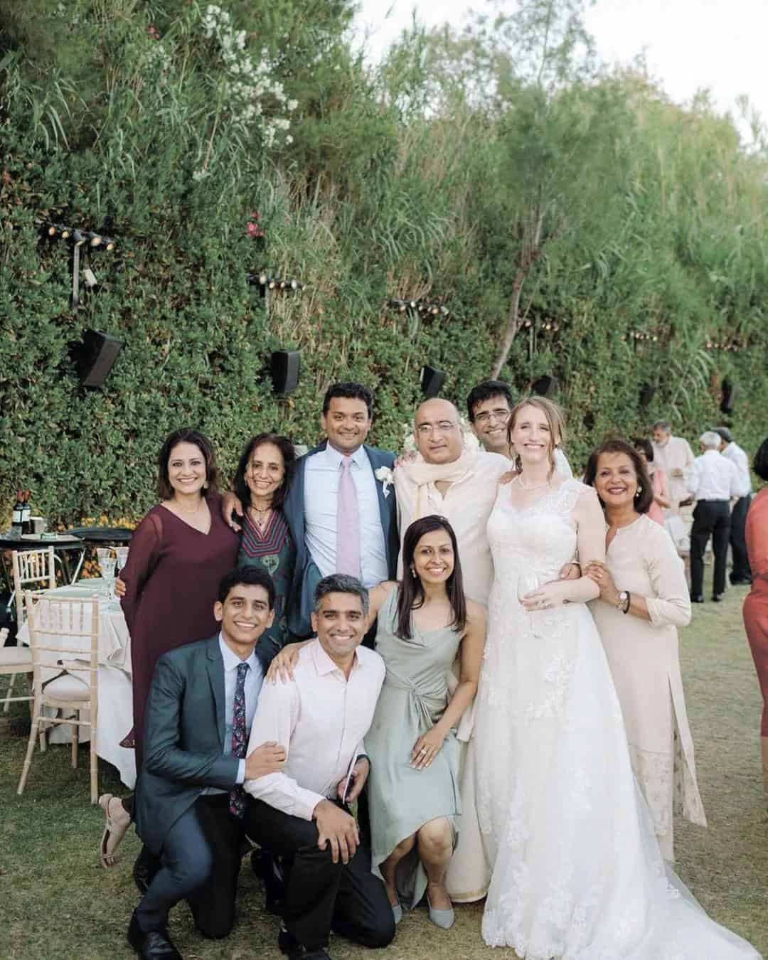 Bride And Groom with Maternal and Paternal Families