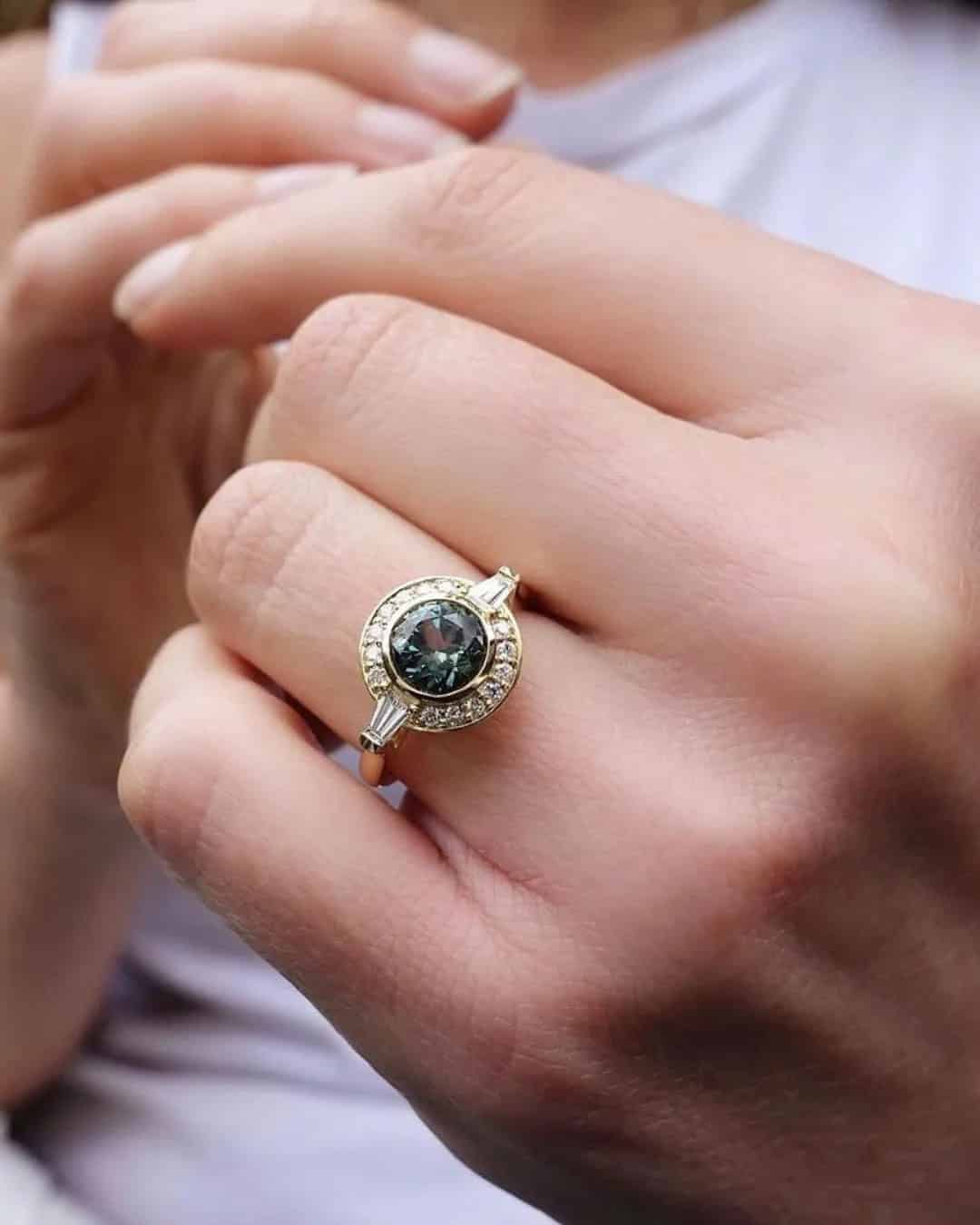 3-Stone Rings With Colored Gemstones