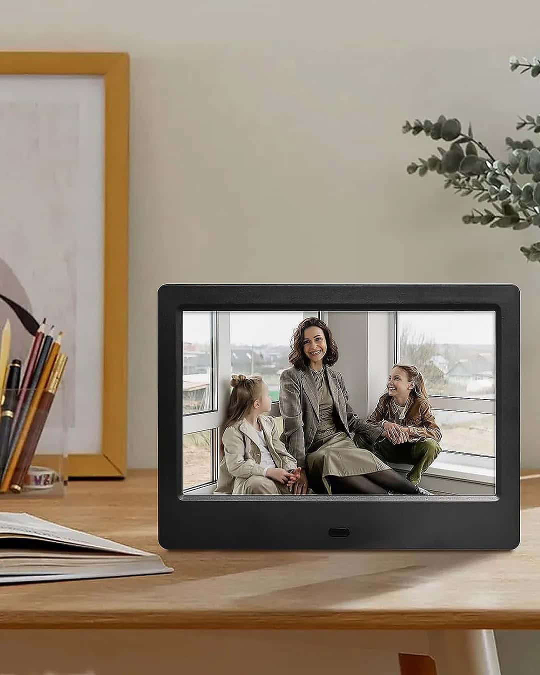 Digital Photo Frame