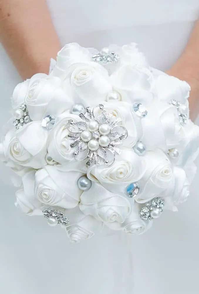 Classy Brooch Bouquets In White Colors With Rhinestones