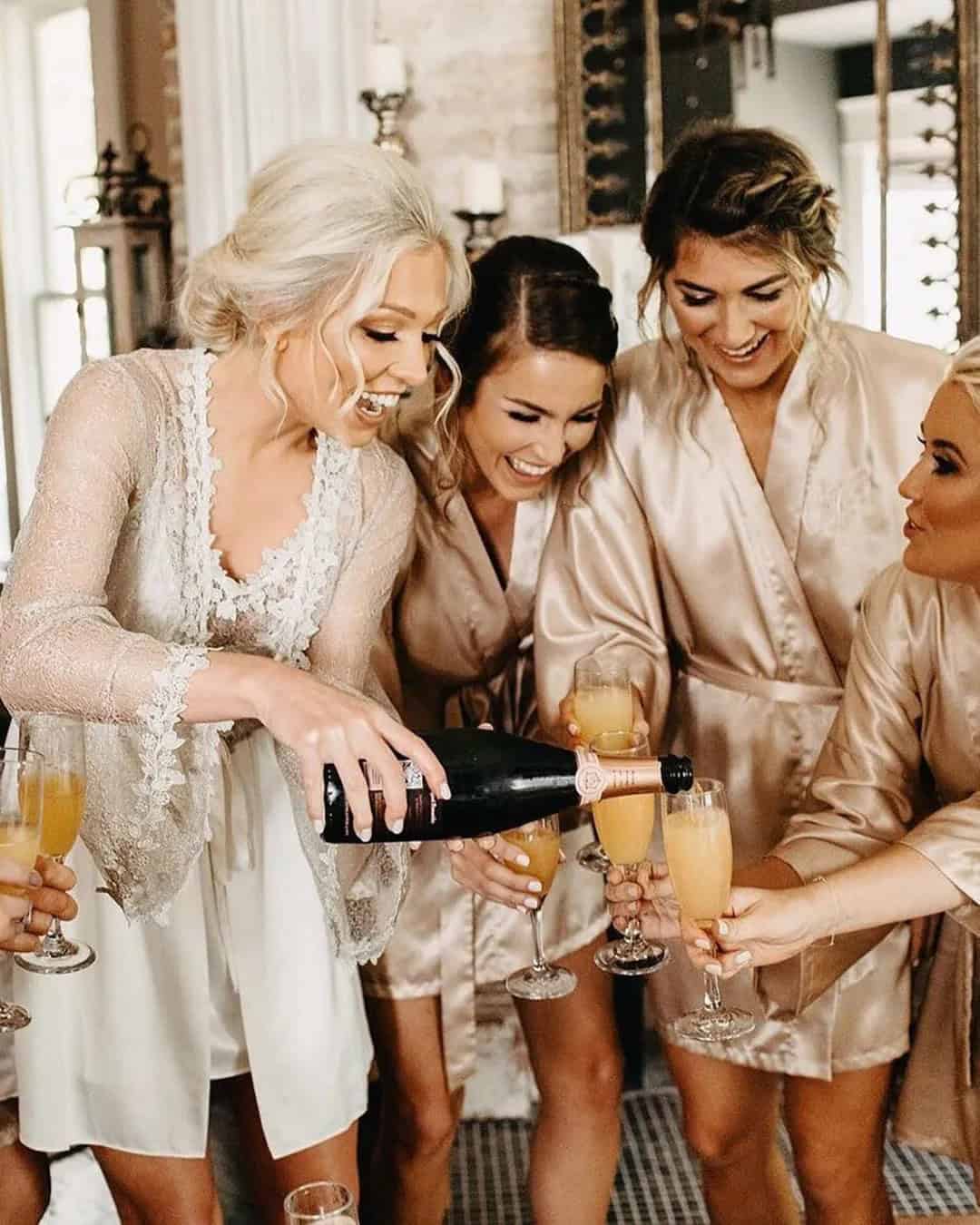 Pre-Wedding Photos With Bridesmaids