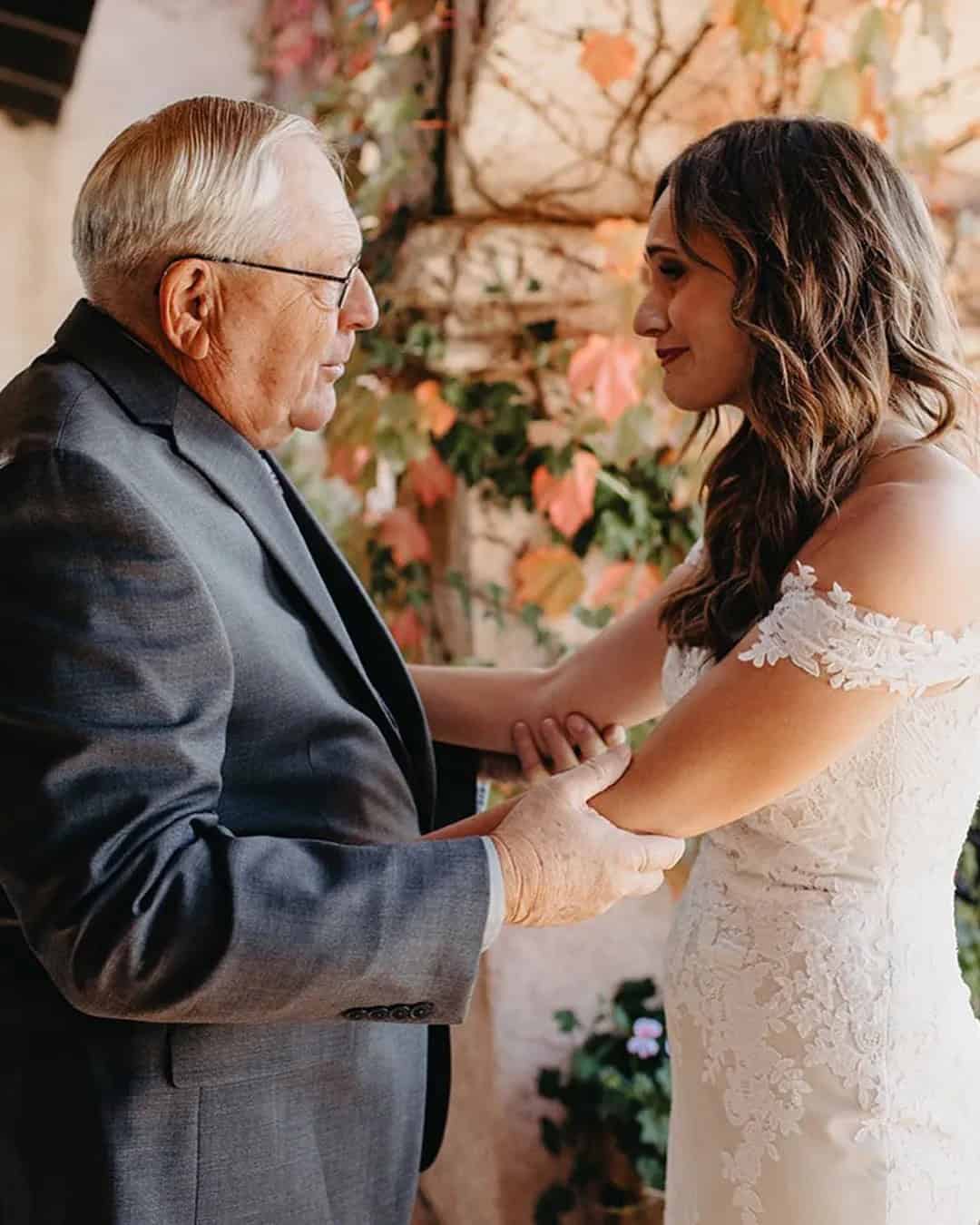 Touching Wedding Photos: Bride With Father