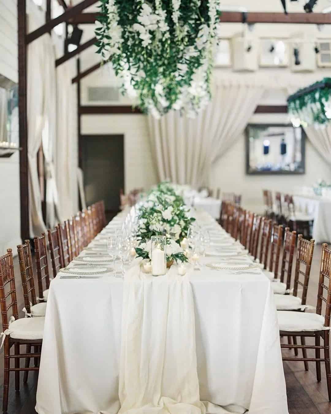 Minimalist Table Decorations For Wedding