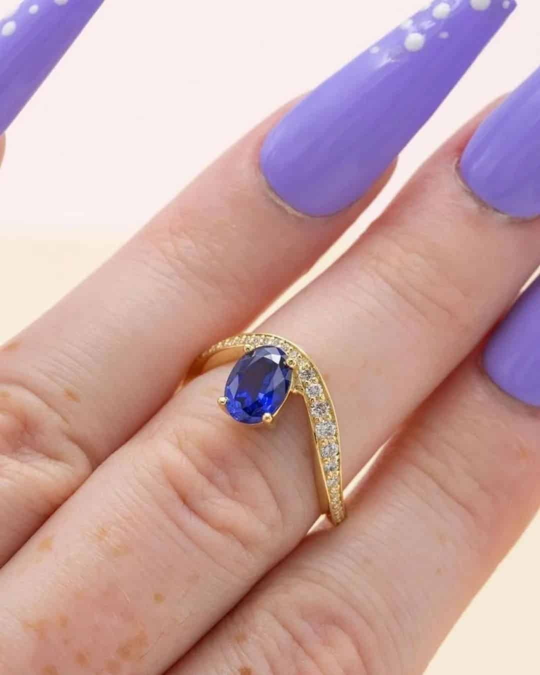 Vintage Engagement Rings with Sapphires