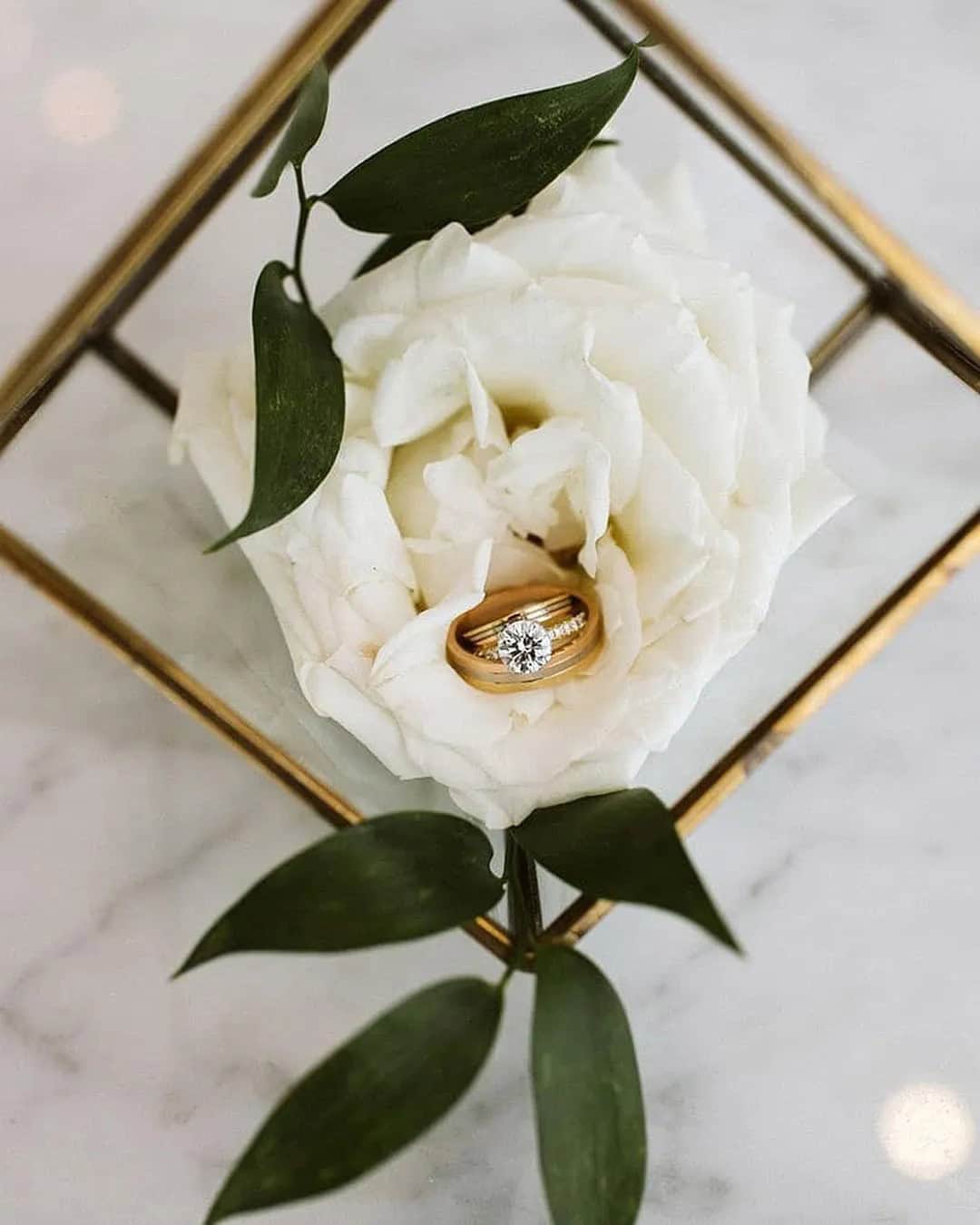 Ring Boxes With Romantic Flowers