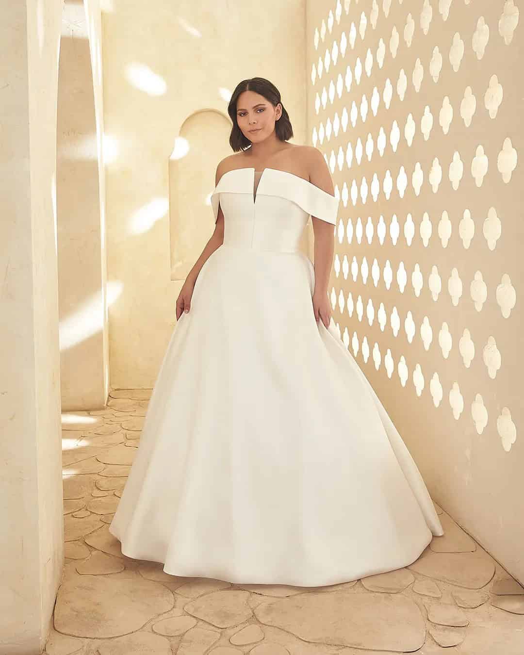 A line Wedding Dresses Plus Size