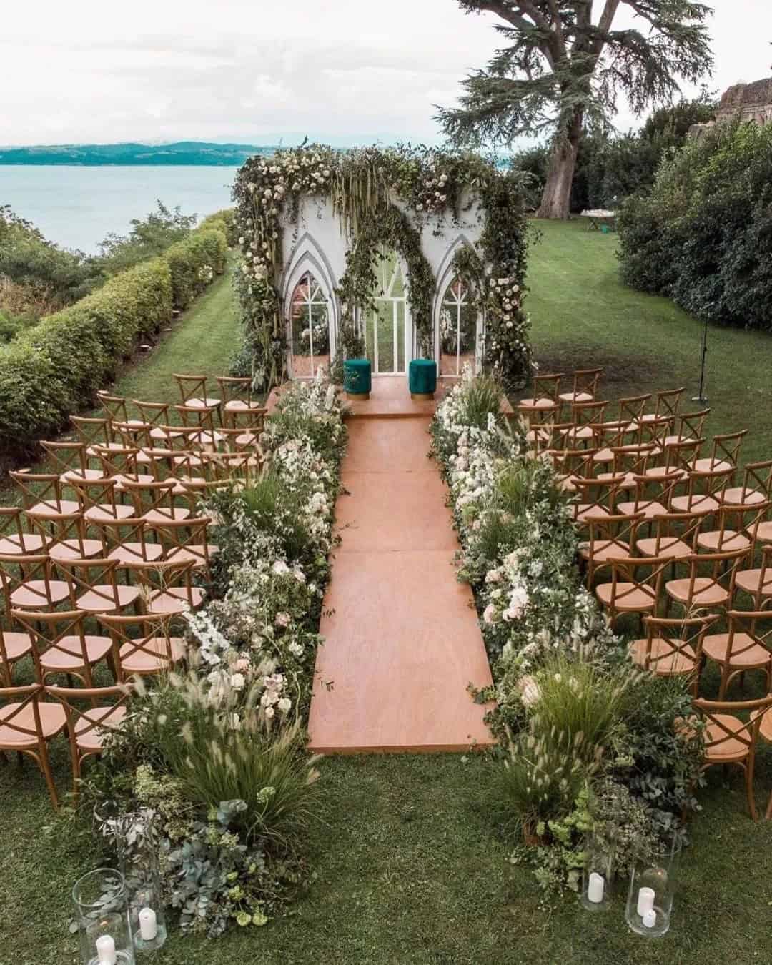 Natural Rustic Greenery Wedding Decor